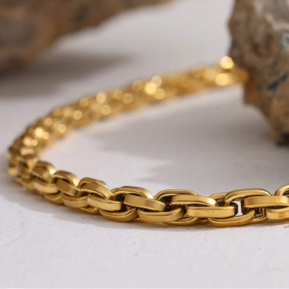 Dominion Chain Necklace