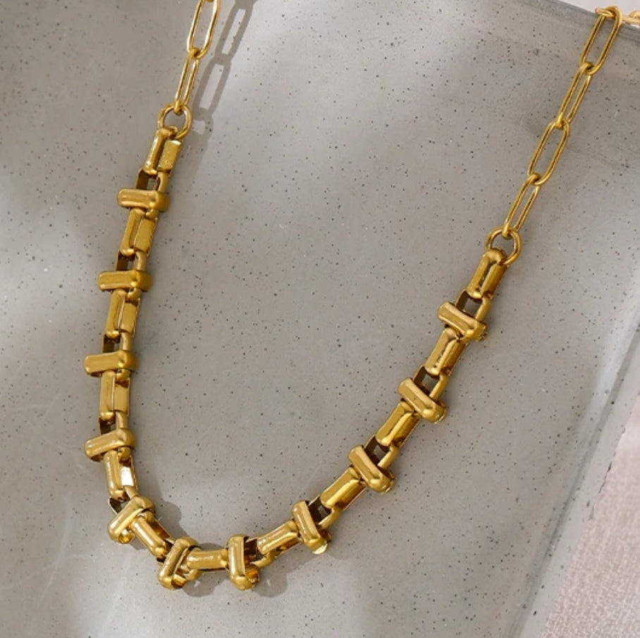 Bolt Luxe Chain