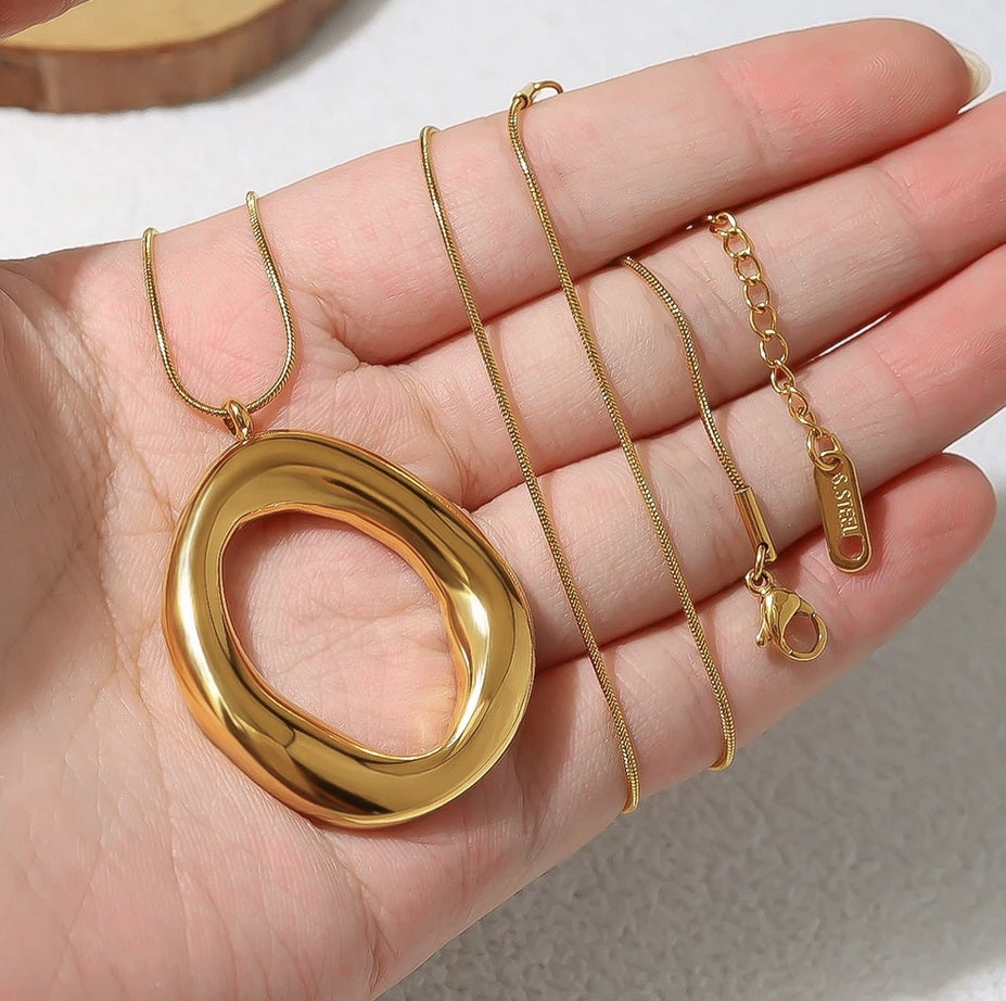 Molten Halo Necklace