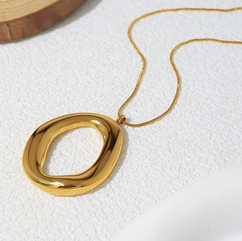 Molten Halo Necklace