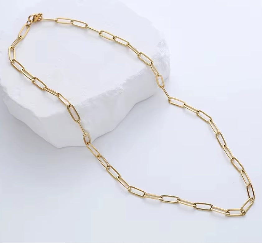 Elara Link Necklace