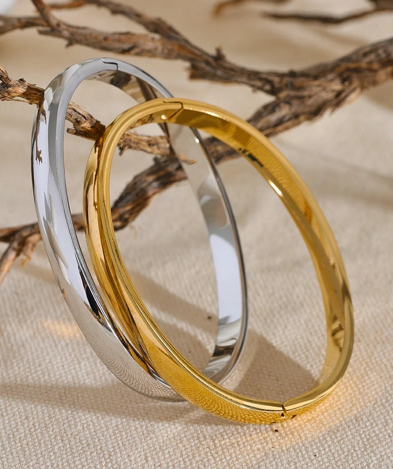 Polished Bangle Bracelet