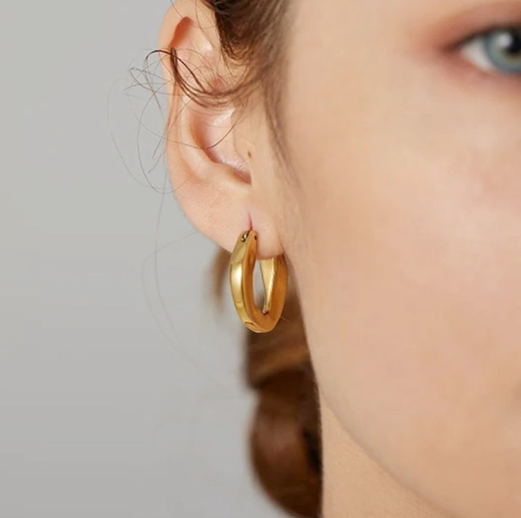 Molten Hoops