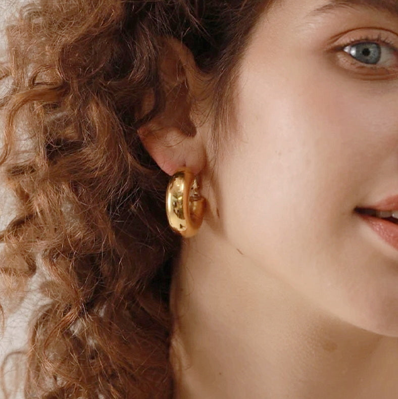 Luna Bold Hoops