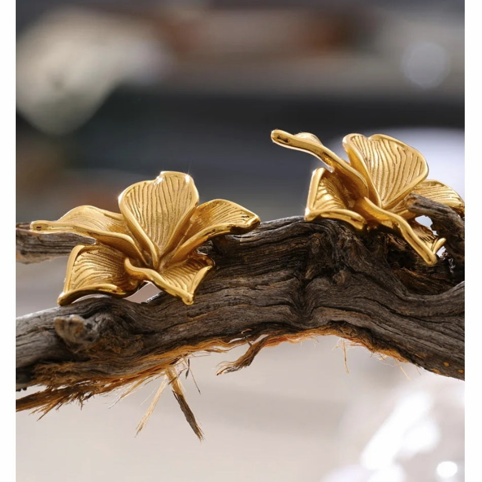 Lady Lily Studs