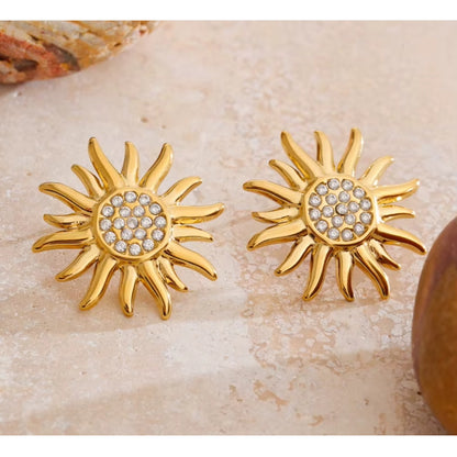 Solara Glow Stud Earrings