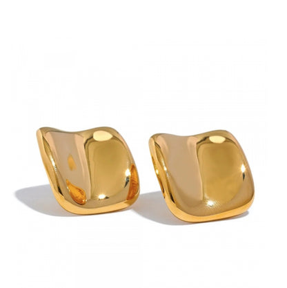 Wavy Square Stud Earrings