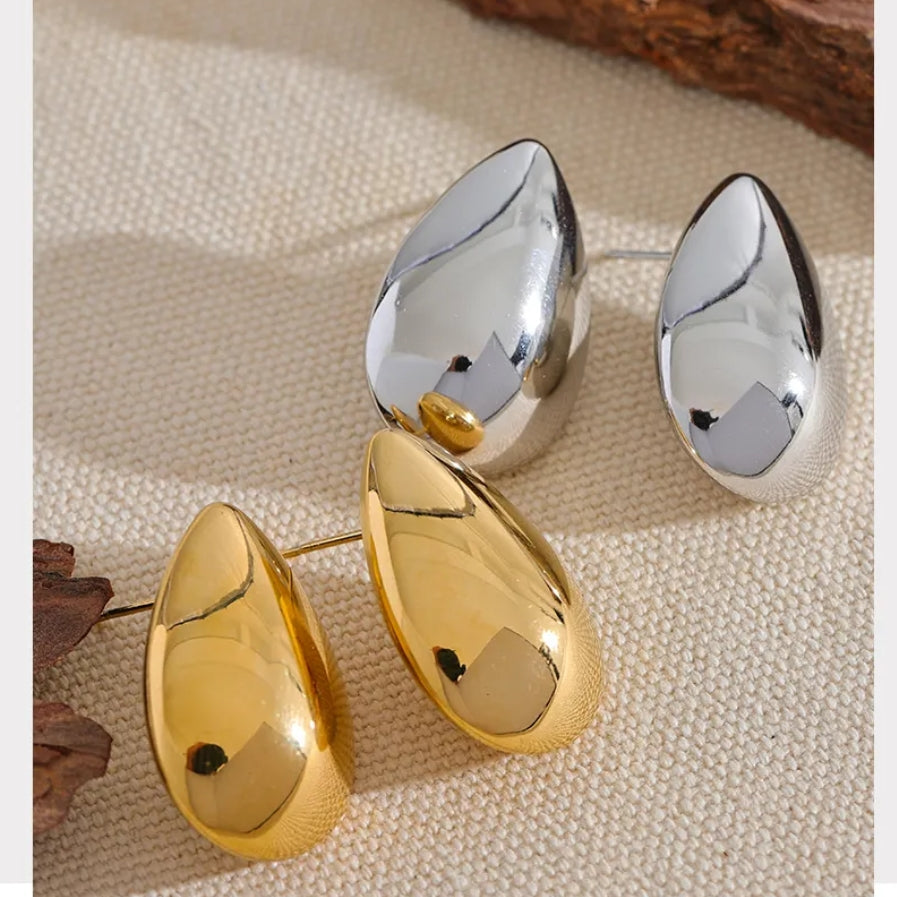 Polished Waterdrop Stud Earrings