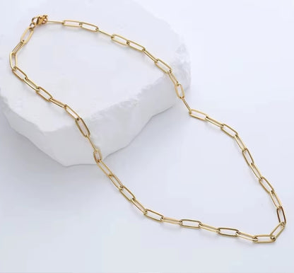 Elara Link Necklace