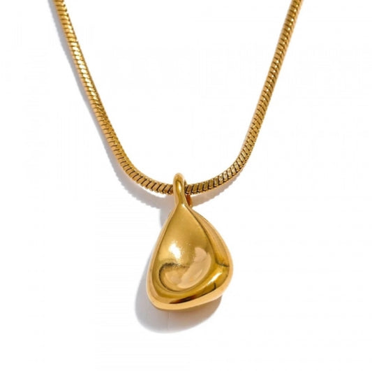 Tapered Pendant Chain Necklace