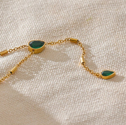 Lariat Green Pear Stone Necklace