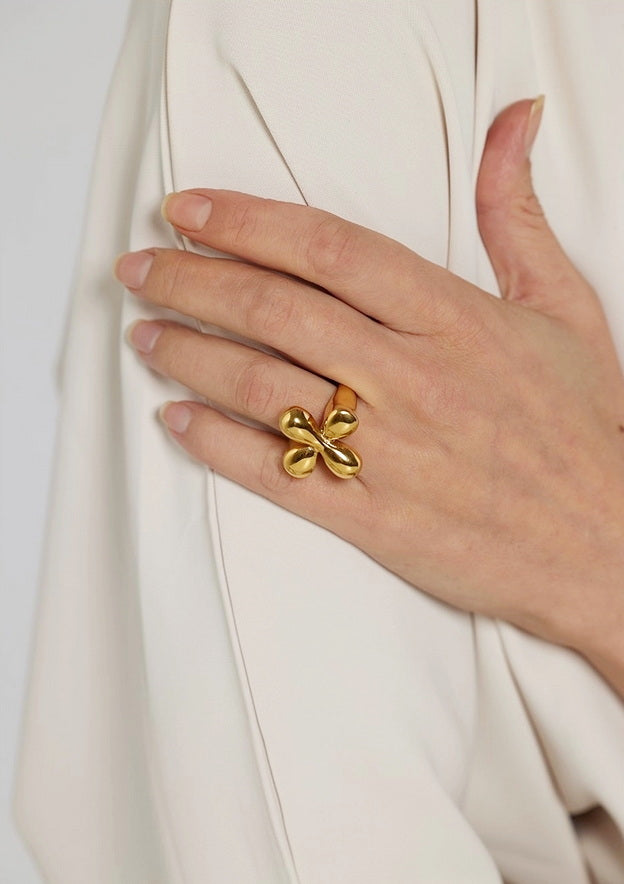 Petal Cross Ring