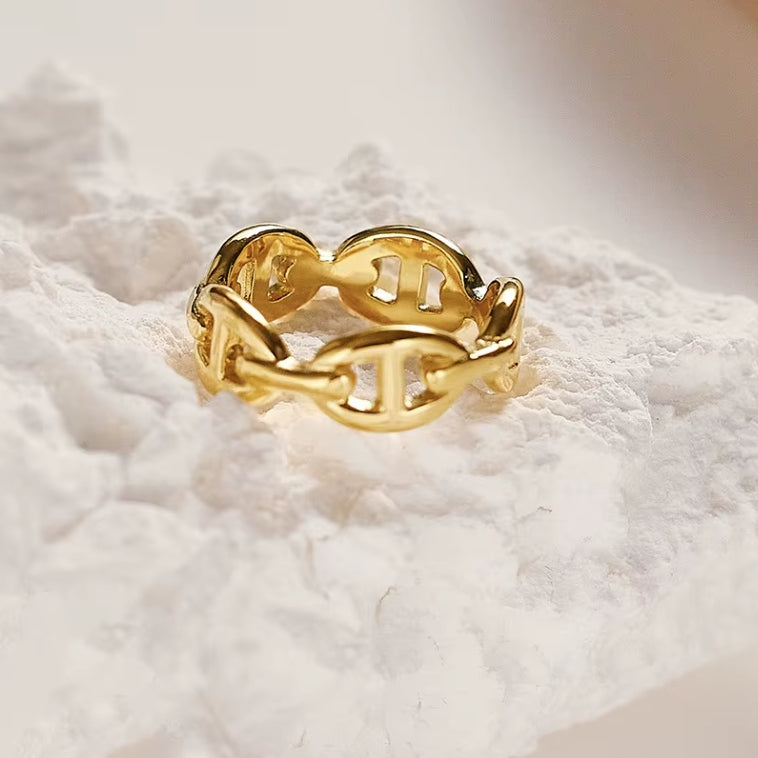 Helix Chain Ring